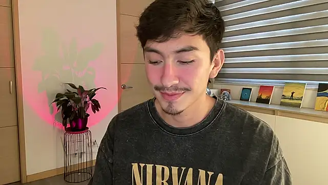 sweettaaron01 online show from October 25, 5:58 pm