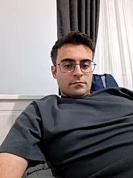 Obstacless online show from February 22, 7:04 pm