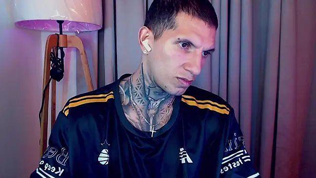 Shane Clay online show from October 28, 1:52 am