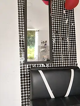 Hiroshi Shen online show from October 13, 12:22 pm