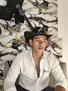 Hiroshi Shen online show from May 15, 3:31 pm