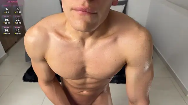 Maxx Lancaster online show from May 15, 3:31 pm