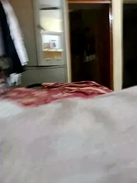 whitebullock online show from April 5, 5:48 am