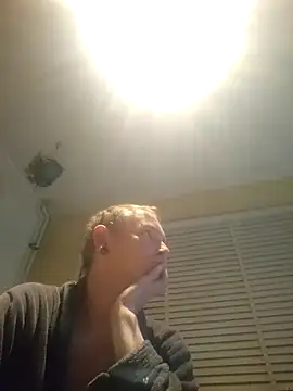 piercingpik online show from March 10, 10:49 pm