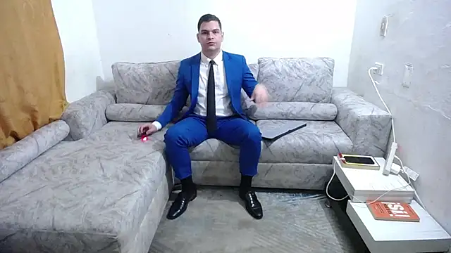 Victor Maitland online show from November 23, 4:12 am