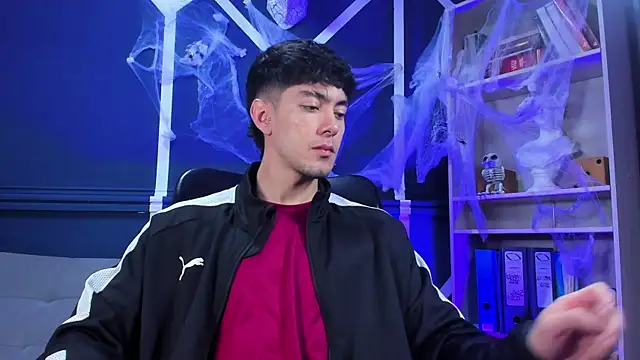 etham wolf  online show from November 6, 1:25 pm