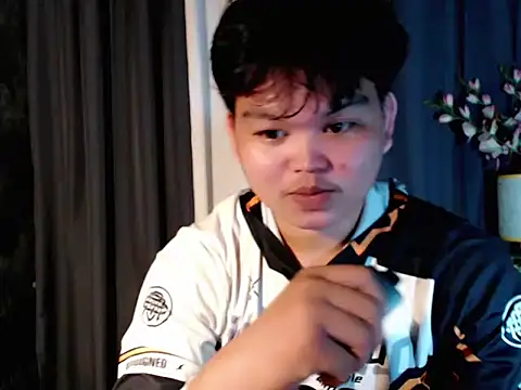 Reynelcock online show from October 15, 1:41 pm