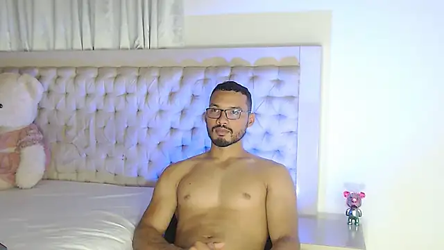 marcusblade online show from November 26, 9:51 pm