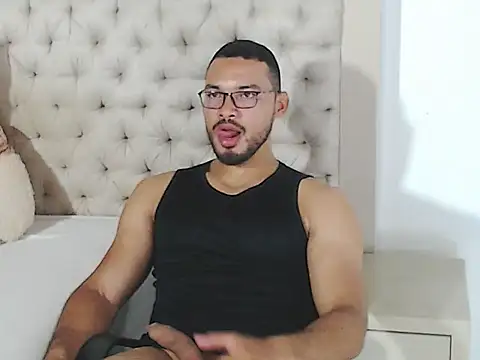 marcusblade online show from September 18, 5:09 am