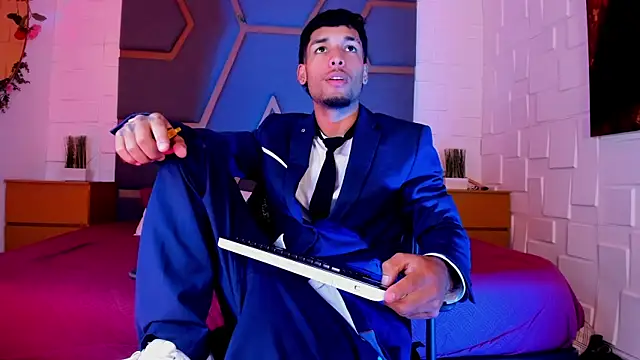 Thiagoferreti online show from December 4, 8:16 pm