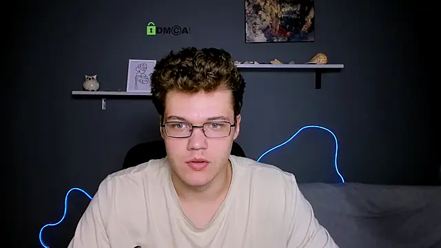 Snapshot of lucas_long_ chatting on September 25, 1:10 pm lucas long online show from September 25, 1:10 pm