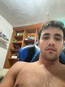 aavrdvh33 online show from October 23, 1:09 am