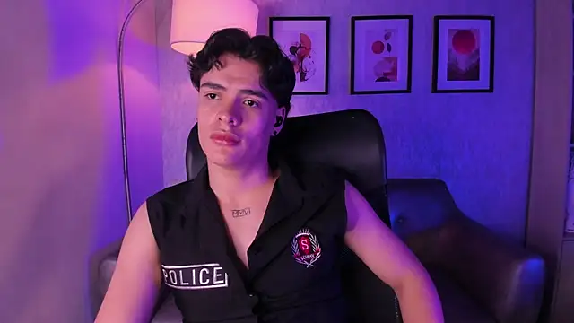 BenitoSaenz online show from December 3, 12:33 pm