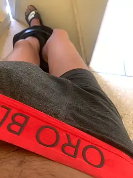 Aq2006 online show from April 7, 1:55 pm