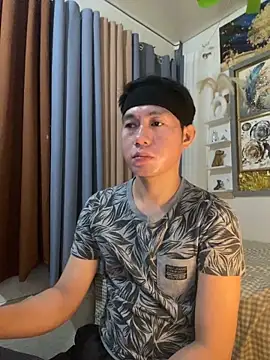 xshyboyx online show from February 8, 12:10 pm