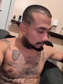 Cnutt310 online show from December 19, 11:12 pm