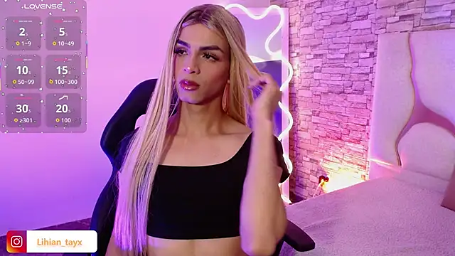 LIHIAN TAY online show from September 25, 3:38 am