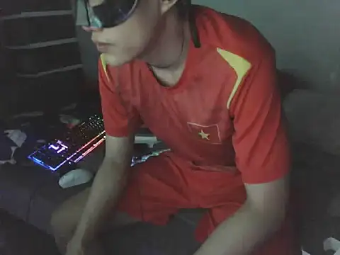 boyhigh1997 online show from December 1, 8:39 am