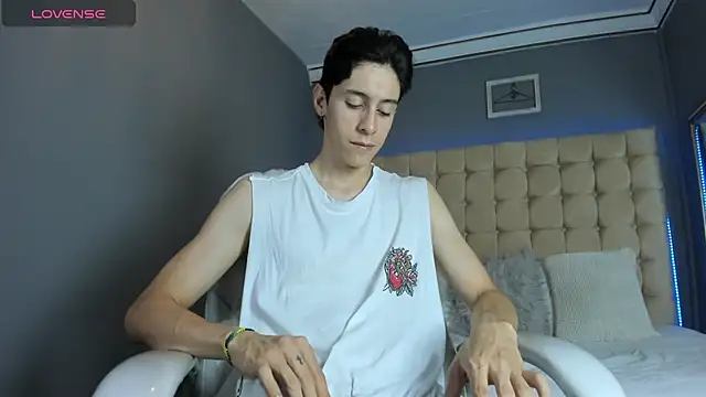 Snapshot of Jhon_snow22 chatting on September 23, 8:19 pm Jhon snow22 online show from September 23, 8:19 pm