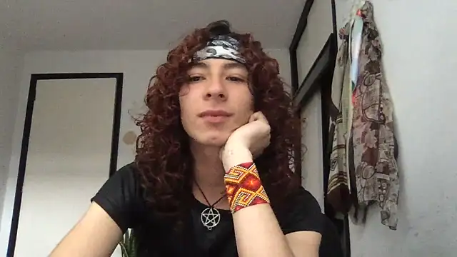 camille delrey online show from April 14, 7:02 pm