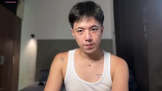 Addictiveboi online show from June 27, 7:33 am