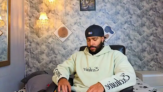 Apolo rousse1 online show from January 13, 10:47 pm