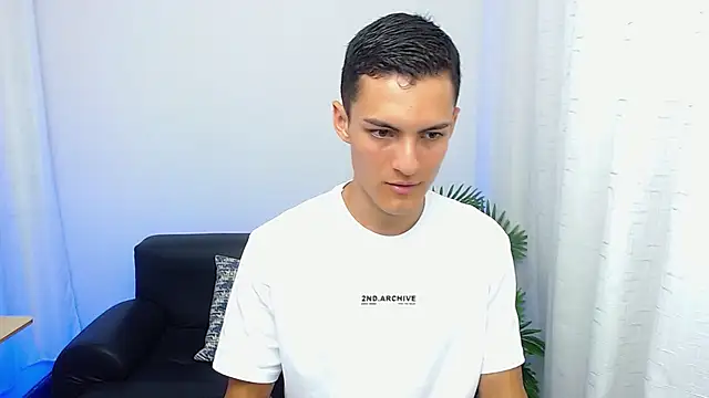 Matiius18 online show from October 2, 2:21 pm