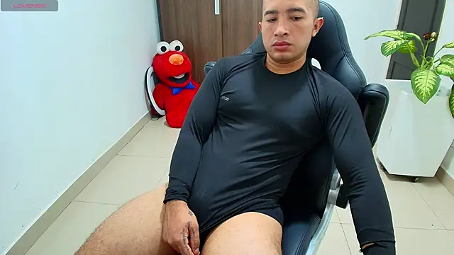 sebastian oconnor77 online show from September 28, 1:09 pm