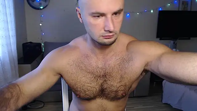 Snapshot of muscle_uncut chatting on October 28, 7:00 am muscle uncut online show from October 28, 7:00 am