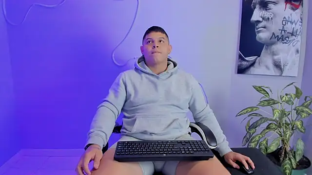 Maximus Steel online show from September 19, 2:56 am