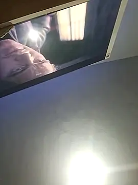 velozte5678 online show from October 14, 3:35 am