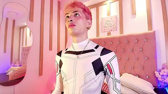 OzorioDany online show from April 17, 4:04 am