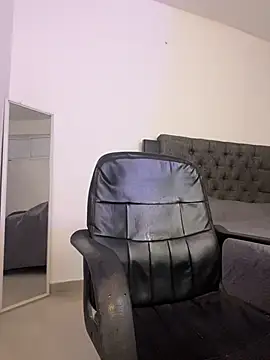 vincentjaxon online show from October 24, 12:51 pm