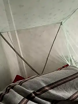 Snapshot of monubigcoock chatting on October 13, 3:34 am monubigcoock online show from October 13, 3:34 am