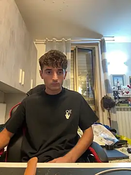 Thelouniost334    online show from September 10, 6:39 pm