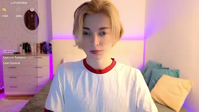 fiachand online show from February 25, 3:24 pm