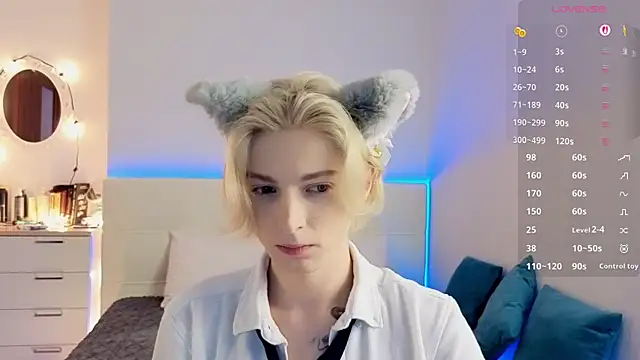 fiachand online show from April 18, 12:28 pm