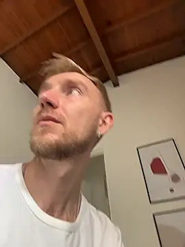 RollingGirlsXXX online show from December 5, 8:16 pm