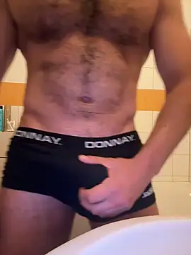 JungunMann1832 online show from May 23, 6:41 am