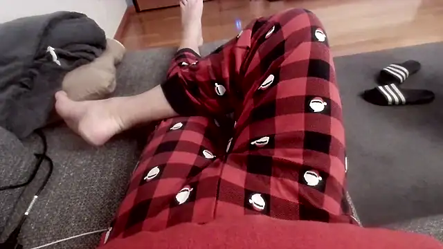 cucciolotto76 online show from December 17, 10:05 pm