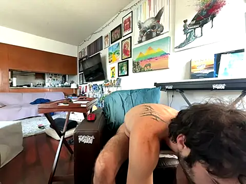 Pupscritch online show from October 22, 4:21 pm