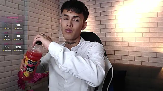 Thiago twink online show from September 18, 3:08 am