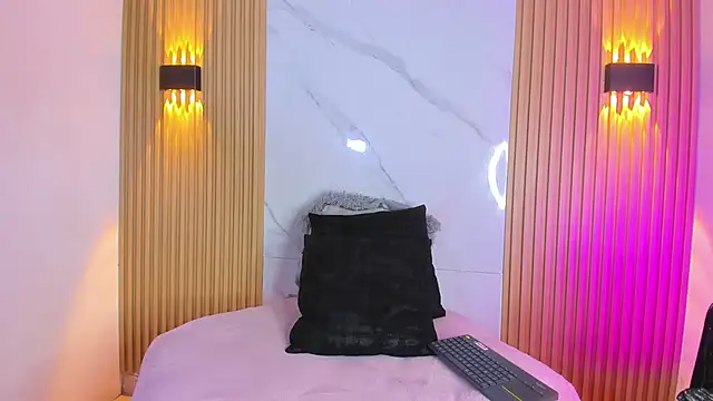 imtammy lynn  online show from February 3, 11:59 am