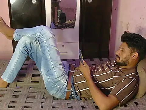 krishjaat43 online show from May 15, 12:02 pm