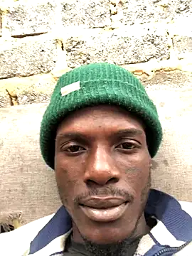 cuminsidebby online show from November 15, 8:49 am