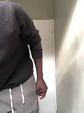 cuminsidebby online show from October 31, 5:09 am