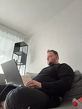 Matti1998sexy online show from November 13, 9:47 am