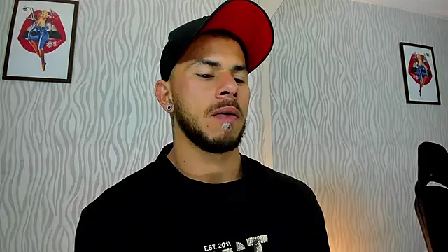 dylan jacobx online show from October 31, 3:08 am