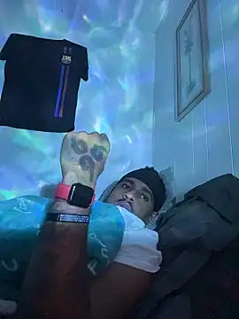 tyrek5051 online show from November 17, 5:32 am