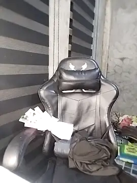 RowyCam online show from February 11, 3:06 pm